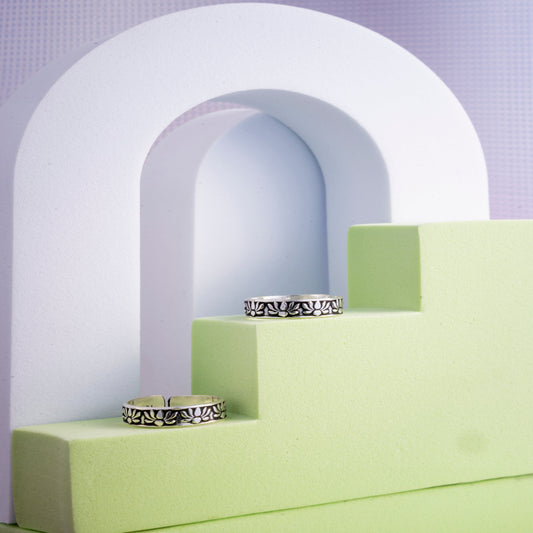 Storkstone-Toe-Lotus