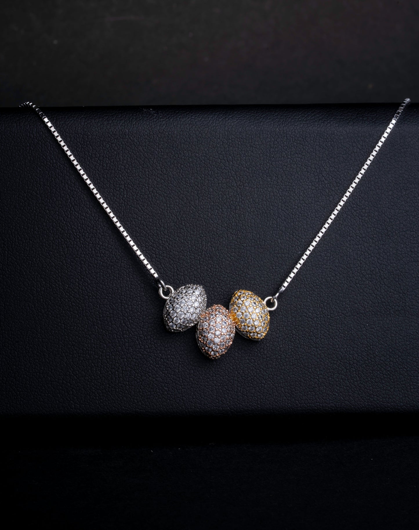 Storkstone-Necklace-Tricolor Pebble