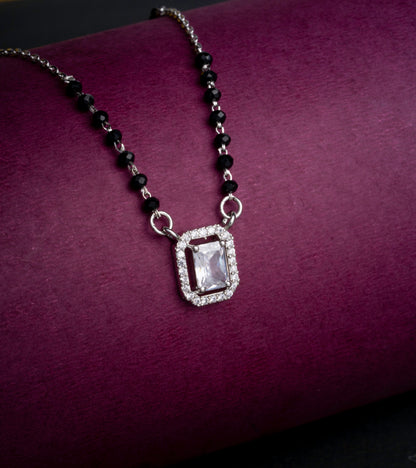 Storkstone-Mang-Regal Aura