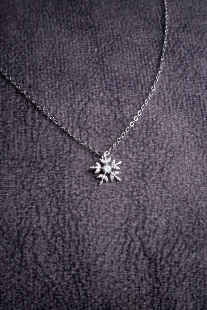 Storkstone-Necklace-Frostflake